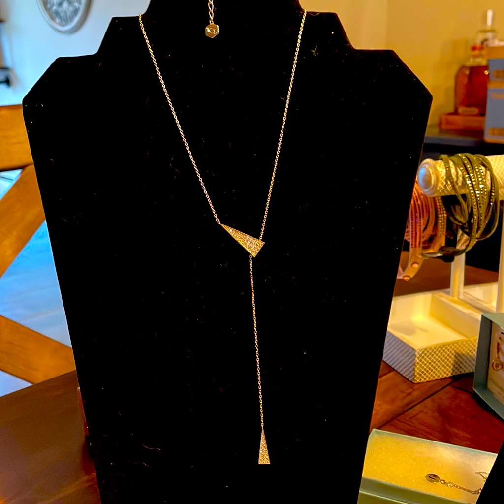 Touchstone Crystal Swarovski Point Of View Necklace 65$